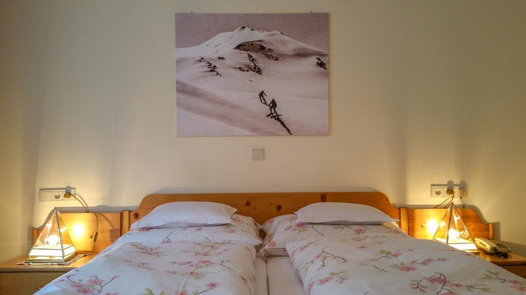 Pension Iris Lech am Arlberg Exterior photo