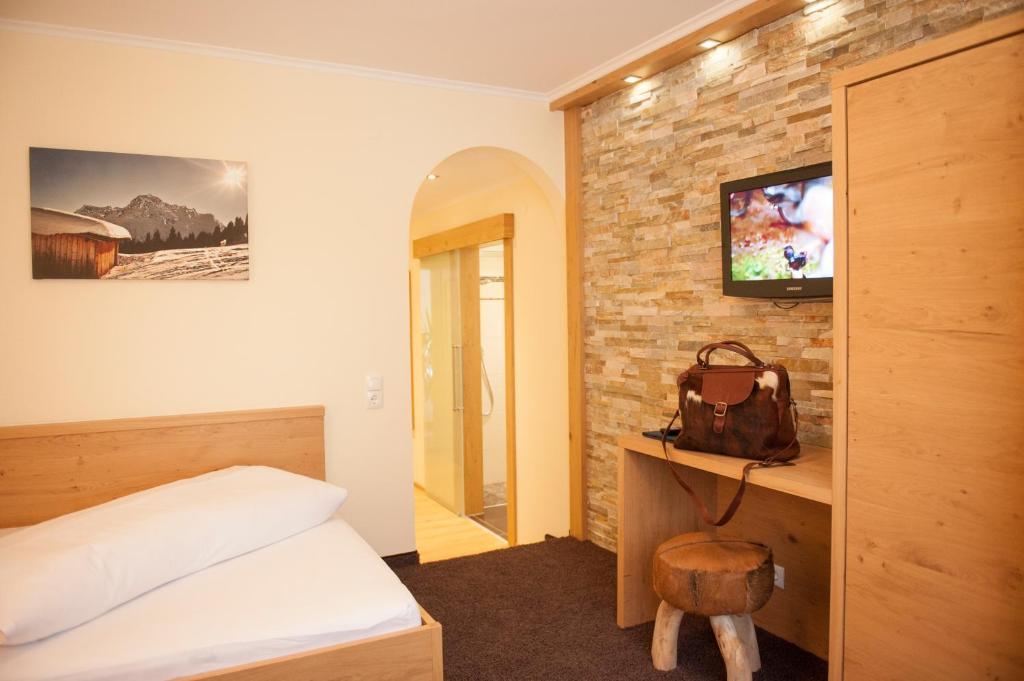 Pension Iris Lech am Arlberg Room photo
